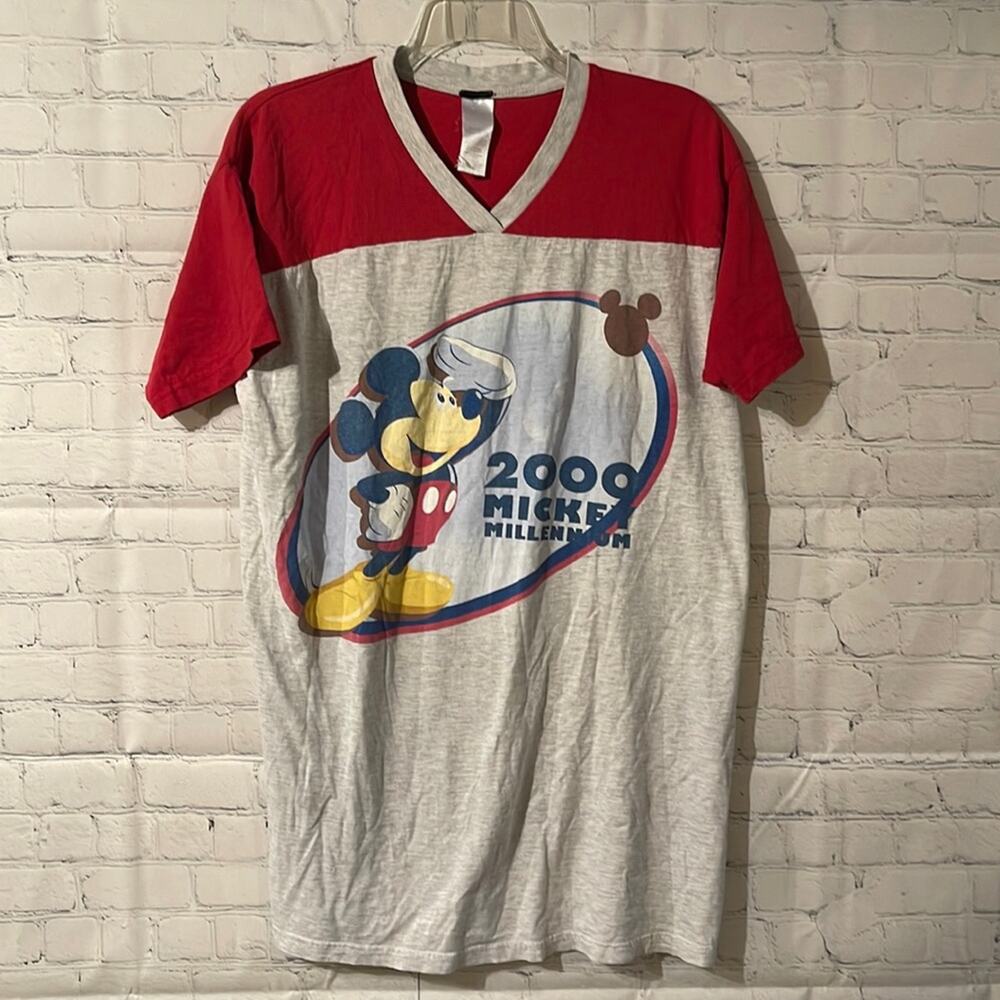 Disney’s Vintage 2000 Mickey Millennium nightshirt OSFA